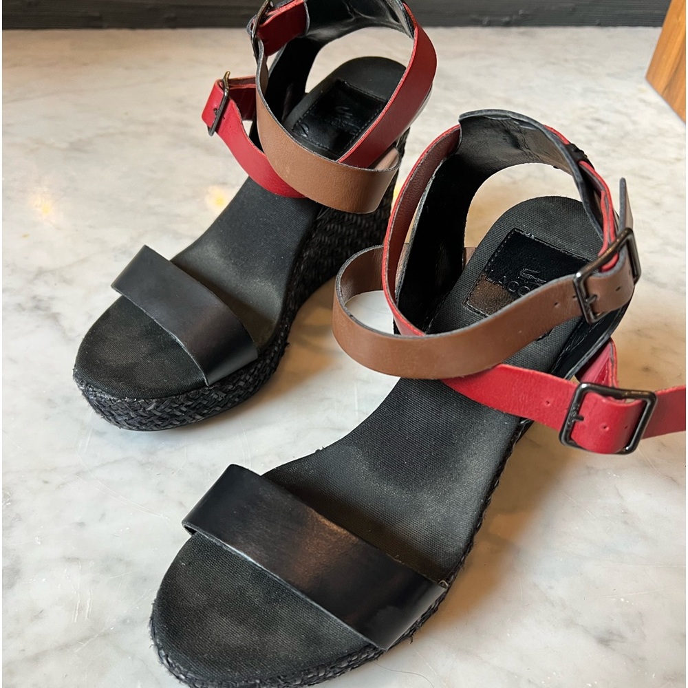 Lacoste Wedges - Black size 8